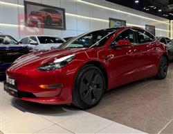 تسلا موديل 3